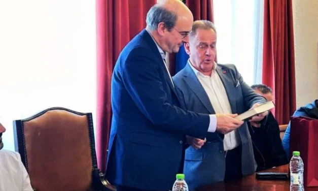 Kωστής Χατζηδάκης: Ισχυρό “χαρτί” για την εθνική οικονομία η Μύκονος