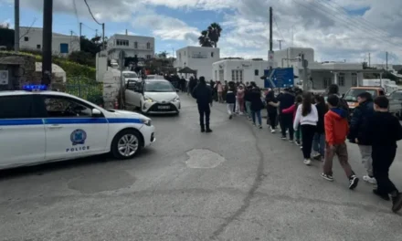 Άσκηση εκκένωσης των σχολικών μονάδων της Χώρας Μυκόνου από την Πολιτική Προστασία Δήμου Μυκόνου