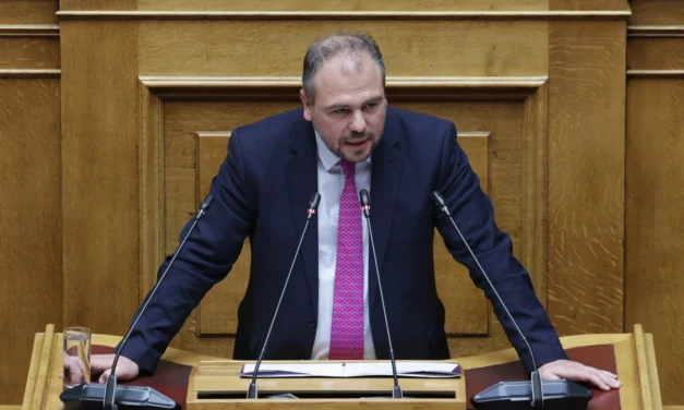 Ο Φίλιππος Φόρτωμας φέρνει στη Βουλή την αναγκαιότητα λήψηςμέτρων για τα νησιά που πλήττονται από τους σεισμούς