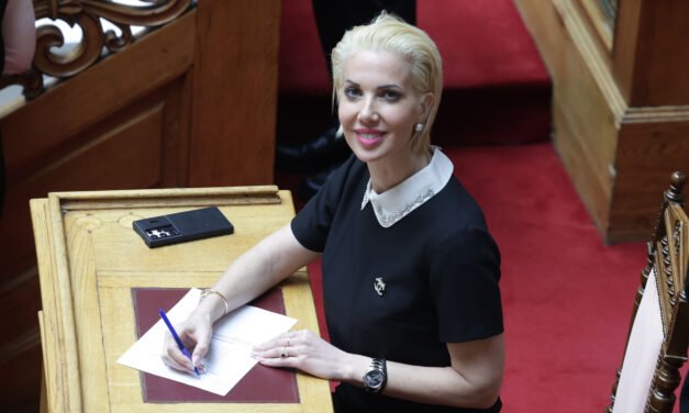 Αναφορά της Κατερίνας Μονογυιού στη Βουλή των Ελλήνων για την ενίσχυση της ακτοπλοϊκής σύνδεσης της Κύθνου