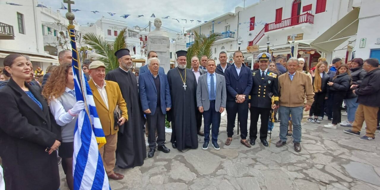 Από την κατάθεση στεφάνων στο Μνημείο Ηρώων στην Άνω Μερά και το προσκύνημα της Προτομής της Ηρωίδας Μαντώς Μαυρογένους