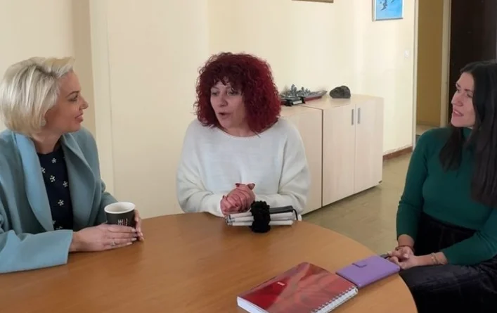 Επίσκεψη της Βουλευτού Κυκλάδων της Νέας Δημοκρατίας, Κατερίνας Μονογυιού, στο Φάρο Τυφλών