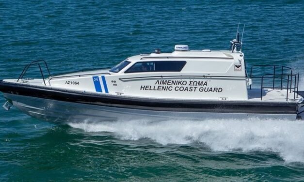 Περιπέτεια για τουριστικό σκάφος με 10 επιβάτες στη Μύκονο