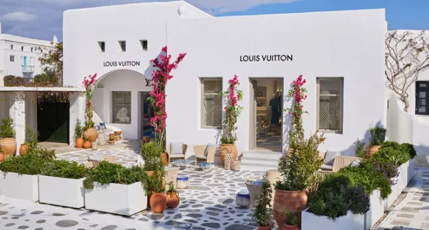 Louis Vuitton’s Boutique Redesigned in Mykonos