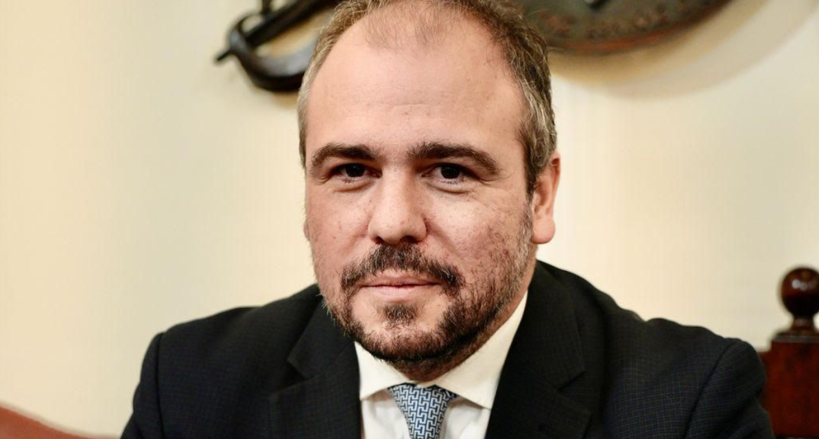 Ο Φίλιππος Φόρτωμας φέρνει στη Βουλή το ζήτημα οριοθέτησης των οικισμών των Κυκλάδων
