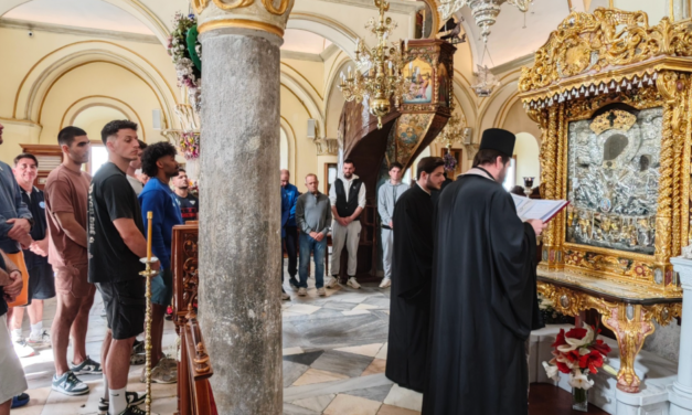 Ευλογία από την Παναγία Τουρλιανή για την Α.Ο. Μυκόνου πριν τον κρίσιμο αγώνα ανόδου