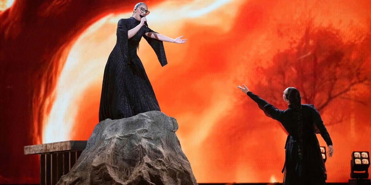 Στις 22:00 από την ΕΡΤ1 ο τελικός της Eurovision: Έτοιμη η Klavdia για τη μεγάλη βραδιά της μουσικής – Ποια τα φαβορί