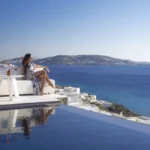 “Mykonos Riviera Hotel & Spa” και “Lafs”: Μια αξέχαστη εμπειρία διαμονής και γεύσης με φόντο το Αιγαίο