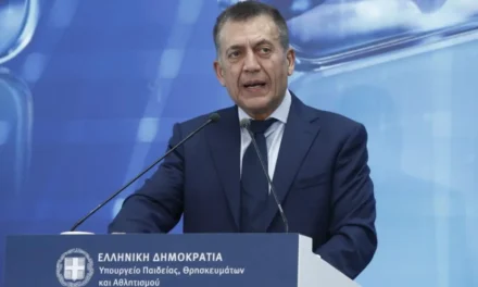 Γ. Βρούτσης: Ανακοινώνουμε κατασκευή κολυμβητηρίου στην Τήνο
