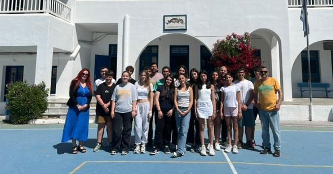 Γυμνάσιο Μυκόνου: «Παίξτε Παραδοσιακά και Ξαραθυμίστε» – Μια Γέφυρα στις Ρίζες μας