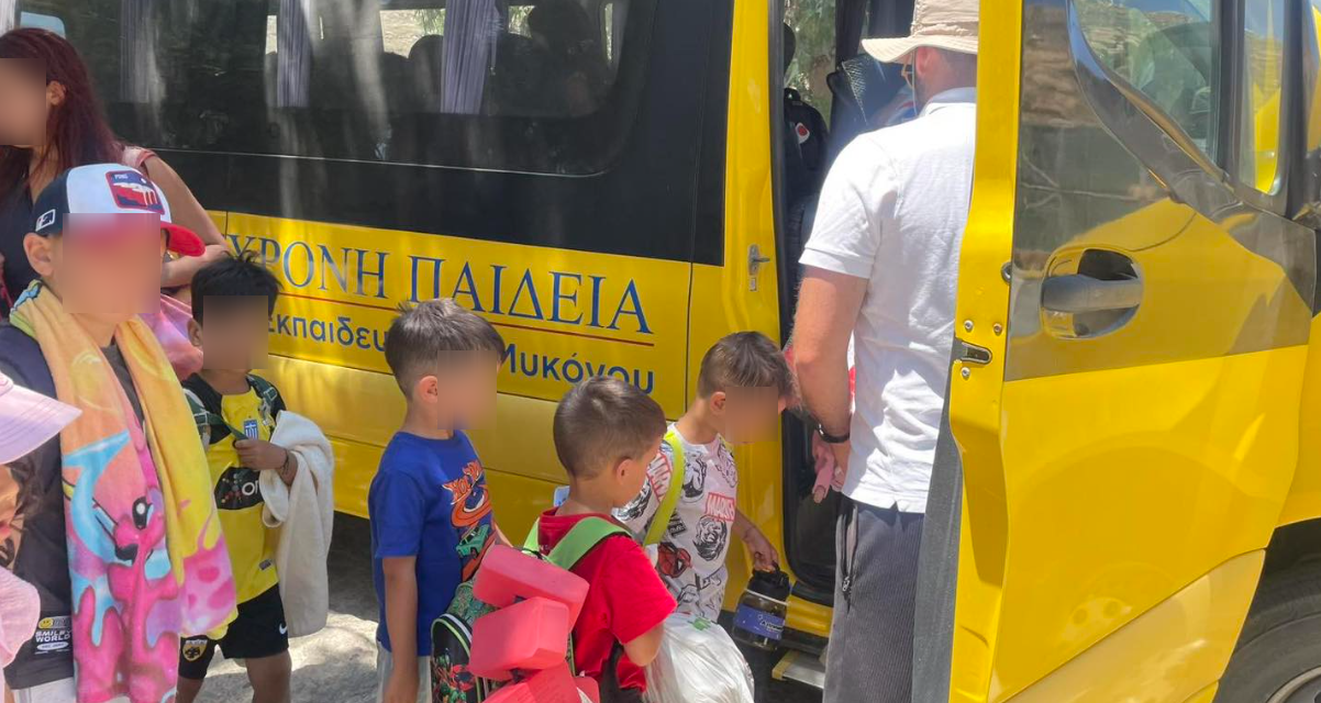 Καλοκαιρινή Έκρηξη Δημιουργικότητας στο Summer Camp της «Σύγχρονης Παιδείας»: Βουτιές και Πρώτες Καλλιτεχνικές Δημιουργίες!