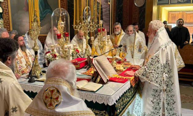 Λαμπρός Εορτασμός των Ονομαστηρίων του Σεβασμιωτάτου κ. Δωροθέου Β΄ στην Ερμούπολη