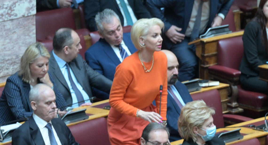Κατερίνα Μονογυιού: “Να διασφαλιστεί η διαφάνεια και ο σεβασμός στη φωνή της τοπικής κοινωνίας για τη γεωθερμία στη Μήλο”