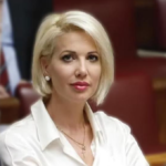 Μήνυμα της Κατερίνας Μονογυιού προς τους μαθητές για τα αποτελέσματα των Πανελλαδικών Εξετάσεων