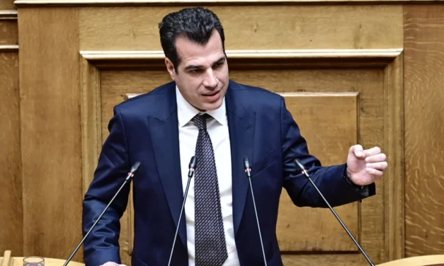 Ο Θάνος Πλεύρης στη θέση του Μάκη Βορίδη στο υπουργείο Μετανάστευσης και Ασύλου