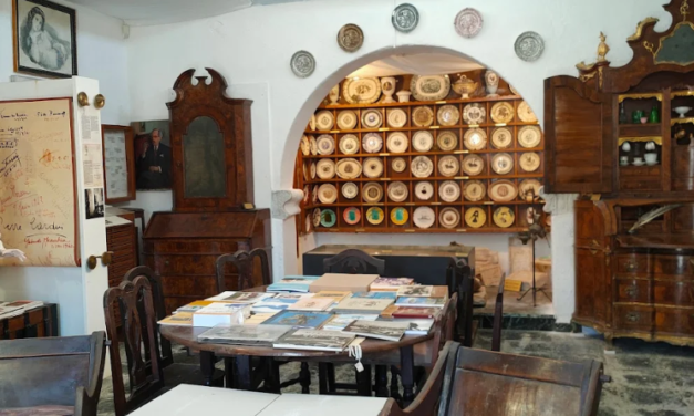 «Ανοιχτό Κάλεσμα για Συμμετοχή»: Το Λαογραφικό Μουσείο Μυκόνου Υφαίνει το Μέλλον της Παράδοσης