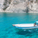 10+11 Ελληνικά τραγούδια που έχουν καθορίσει τα καλοκαίρια μας