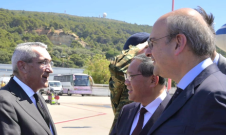Πρωθυπουργός Κίνας στη Ρόδο: Υποδοχή υψηλού συμβολισμού από τον Περιφερειάρχη Γ. Χατζημάρκο