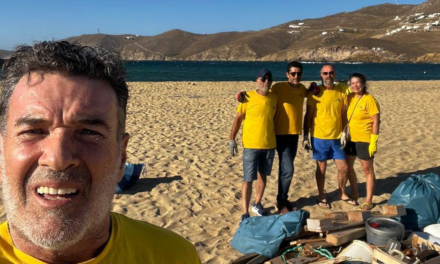 ΕΘΕΛΟΝΤΕΣ ΣΕ ΔΡΑΣΕΙ: «Αγκαλιά-Ζω» τη Μύκονο και καθαρίζω την Φτελιά