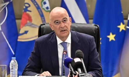 Δένδιας: Θητεία μόνο στον Στρατό Ξηράς από το 2026 – Αυξάνεται η αποζημίωση των οπλιτών