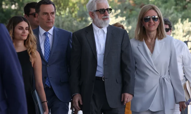 Ένοχος ο Πέτρος Φιλιππίδης για δύο απόπειρες βιασμού 