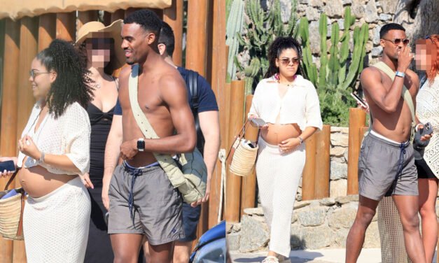 Ryan Gravenberch: Στη Μύκονο ο Ολλανδός ποδοσφαιριστής με την σύντροφό του, Cindy Peroti