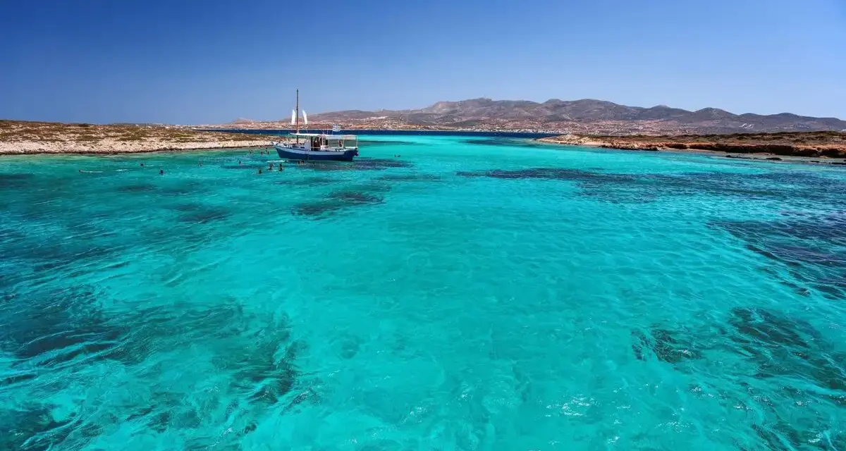 Ρήνεια: Μυστήριο και μαγεία σε ένα νησί που το γνωρίζουν ελάχιστοι