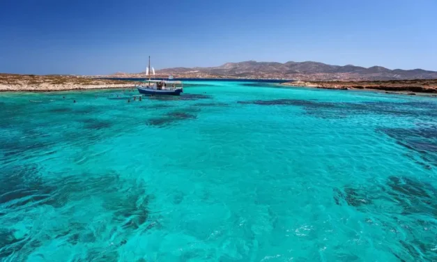 Ρήνεια: Μυστήριο και μαγεία σε ένα νησί που το γνωρίζουν ελάχιστοι