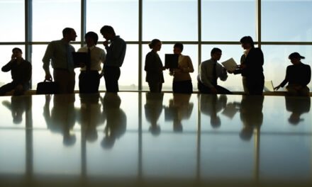 Νέο εργασιακό νομοσχέδιο: Τι προβλέπει για προσλήψεις, ευέλικτη προσέλευση, 4ήμερη εργασία, άδειες
