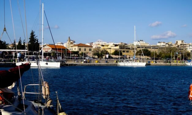 Cold ironing: Στο Υπουργείο Ναυτιλίας μελέτη που θα βάλει “στην πρίζα” τα λιμάνια