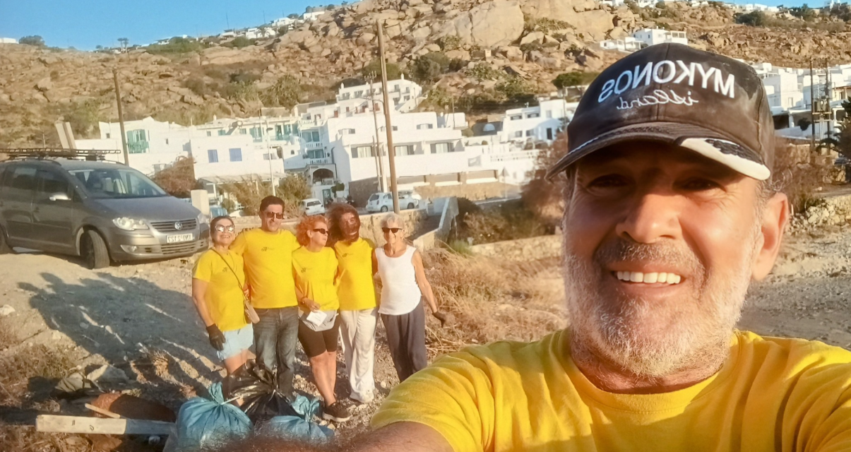 Εθελοντική Δράση Καθαρισμού στον Τούρλο: Πέντε Σακούλες Σκουπιδιών σε Ρεκόρ 20 Λεπτών