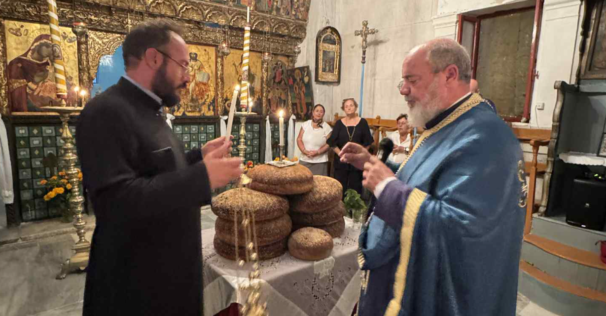 Εσπερινός στον Ιερό Ναό του Αγίου Ιωάννη του Προδρόμου στην Μπαρκιά