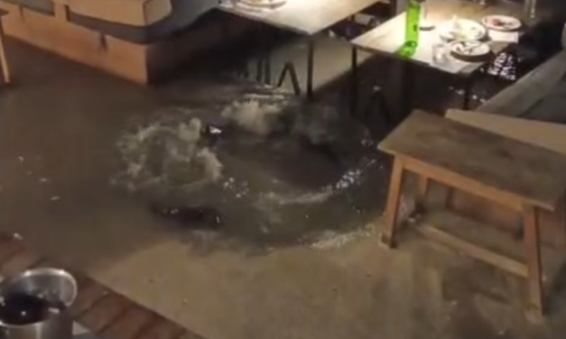 Μύκονος: Υπερχείλιση λυμάτων στην παραλία του Πλατύ Γιαλού