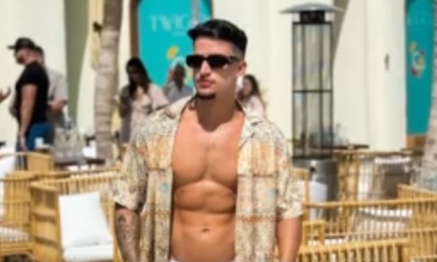 Διέφυγε τον κίνδυνο ο 25χρονος πορνοστάρ που παραλίγο να πνιγεί στη Μύκονο – «Έχει επαφή με το περιβάλλον»