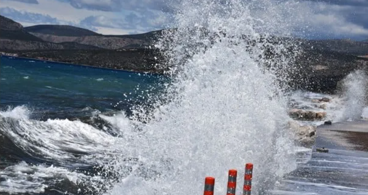 Άνεμοι έως 8 μποφόρ και θερμοκρασία στα ύψη μέχρι και την Τρίτη