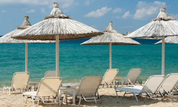 MyCoast: Πρωταθλητής η Χαλκιδική με 2.443 καταγγελίες στις παρανομίες σε παραλίες