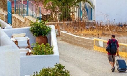 Εκρηκτική ανακοίνωση της Α΄ ΕΛΜΕ Κυκλάδων: «Να μεριμνήσουν άμεσα οι Δήμοι για τη στέγαση των εκπαιδευτικών»