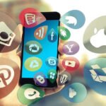 Τουρίστες: Τι συζητούν στα social media για τα ελληνικά νησιά