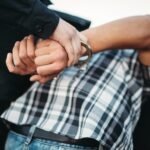 Νάξος: Συλλήψεις εργατών μετά από καταγγελία του Δημάρχου για το συρματόπλεγμα στην Πορτάρα