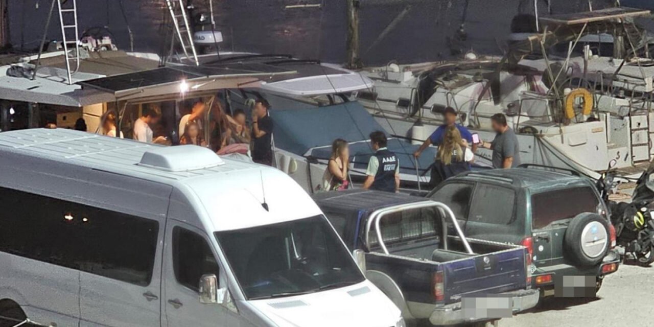 Επιχείρηση «Κρουαζιέρα θα σε πάω» από την ΑΑΔΕ: Φοροδιαφυγή πολλαπλών επιπέδων σε ημερόπλοια της Σαντορίνης