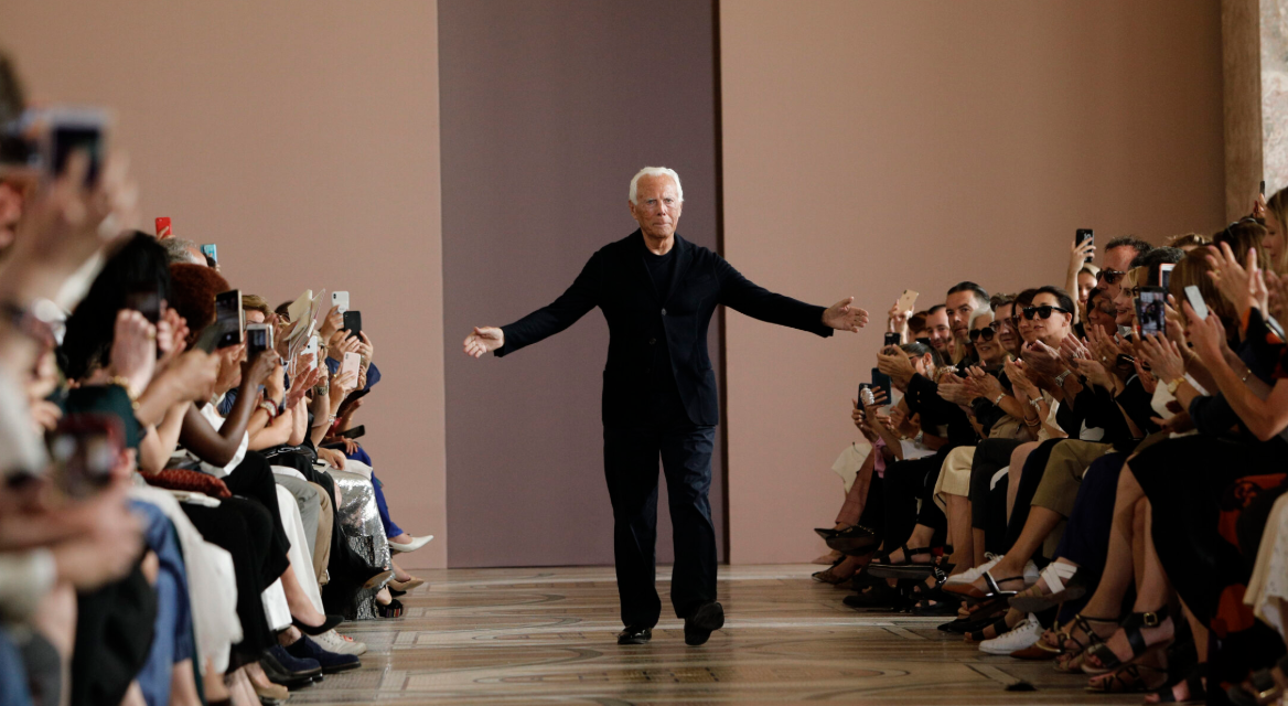 Τζόρτζιο Αρμάνι: Πέθανε ο εμβληματικός σχεδιαστής μόδας