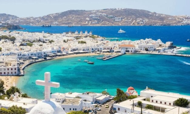 Ferryscanner: Οι Έλληνες «ψηφίζουν» κοντινά νησιά, κάνουν πιο σύντομα ταξίδια και κλείνουν εισιτήρια την τελευταία στιγμή