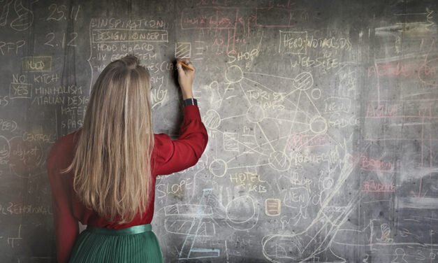 Αιρετοί ΠΥΣΠΕ Κυκλάδων: Σοβαρά προβλήματα στέγασης και διαβίωσης για εκπαιδευτικούς στα νησιά