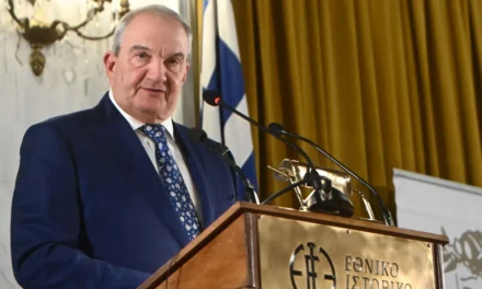 «Καμπανάκι» από Καραμανλή: Οδεύουμε σε θεσμική και πολιτική κρίση πρώτου μεγέθους- Η παρουσία Σαμαρά