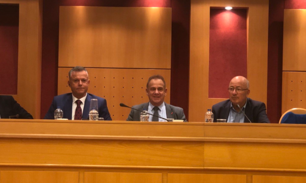 Συστράτευση πολιτικών και αυτοδιοίκησης για τα νησιά: Βερώνης, Κολιάδης, Χατζημάρκος στην Αθήνα