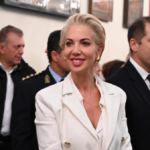 Η Κατερίνα Μονογυιού στις εορταστικές εκδηλώσεις του πολιούχου της Μυκόνου, Αγίου Αρτεμίου