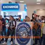 ΧΑΜΟΣ ΣΤΗ ΜΥΚΟΝΟ! Η ΠΡΩΤΗ ΝΙΚΗ ΕΓΙΝΕ ΓΙΟΡΤΗ: ΑΠΟΘΕΩΣΗ ΣΤΟ ΑΕΡΟΔΡΟΜΙΟ ΓΙΑ ΤΟΥΣ ΠΑΙΚΤΕΣ ΤΗΣ ΜYKONOS BETSSON BC (BINTEO)