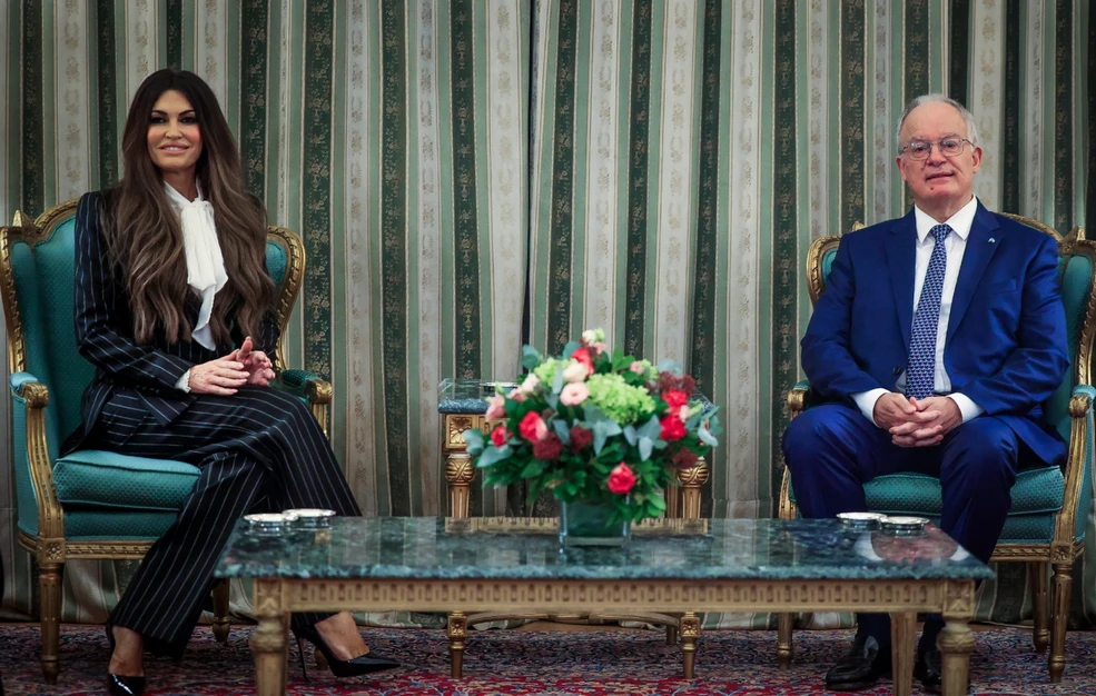 «Είναι τόσο ωραίο να επιστρέφω στην Αθήνα» – Ο διάλογος της Κίμπερλι Γκίλφοϊλ με τον Κωνσταντίνο Τασούλα