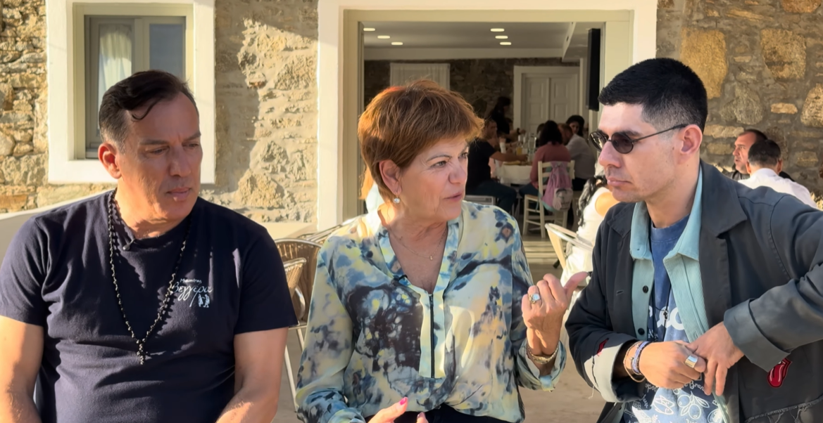 Ο Μιλτιάδης Ατζαμόγλου στη Μυκονιάτικη Βεγγέρα! Όλο το νόημα της «Βεγγέρας» και του «Απολλώνιου» (βίντεο)