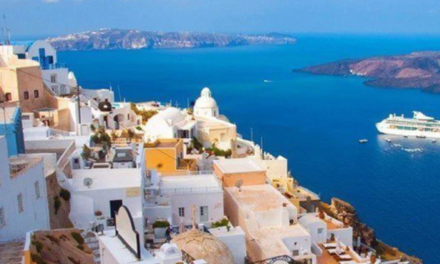 Νέο πάγωμα οικοδομών σε Μύκονο, Σαντορίνη, Υμηττό έως το 2026 – Σφίγγει ο κλοιός για τα αυθαίρετα